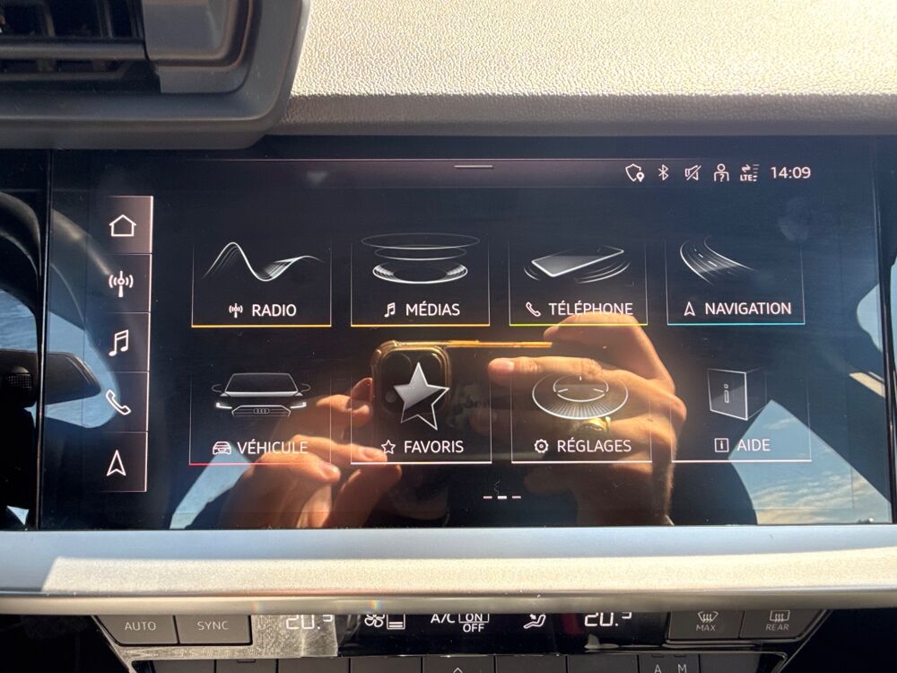 A3 SPORTBACK TFSIE 204ch BUSINESS LINE S-TRONIC 6 - CAMERA DE R 2022 occasion 26000 Valence