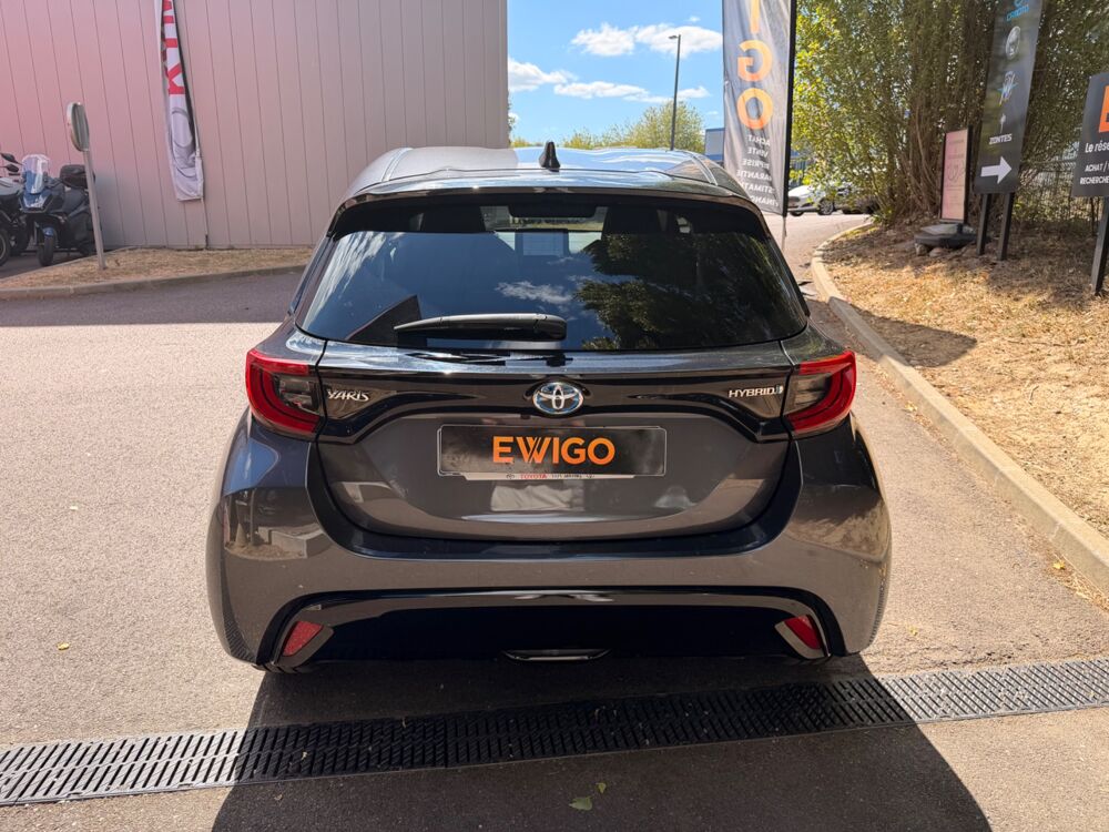 Yaris 1.5 VVTI 115Ch 90 FULL-HYBRID 0.8KWH ELEGANT E-CVT BVA - CAM 2022 occasion 76150 Saint-Jean-du-Cardonnay