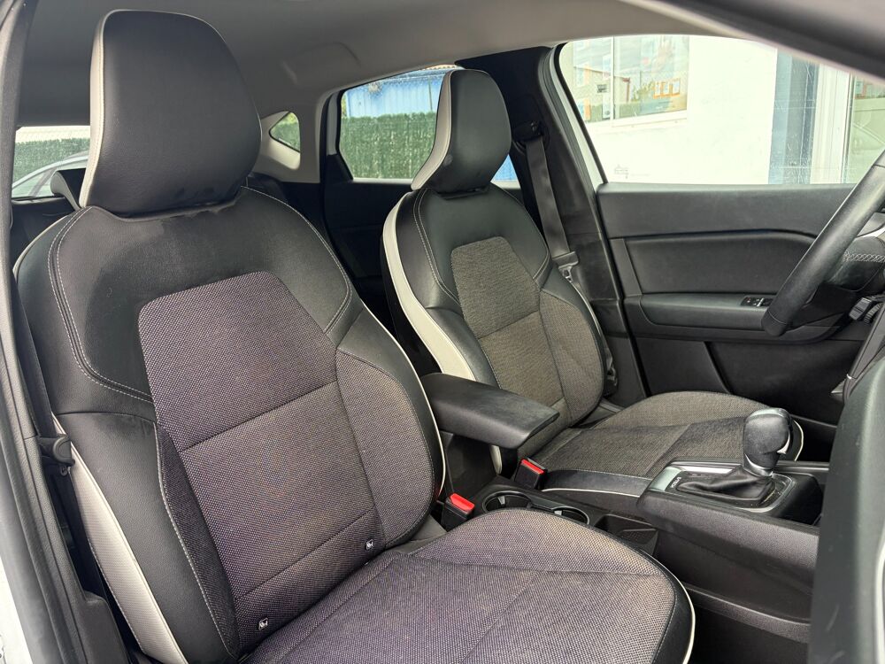 Captur 1.6 E-Tech full hybrid 145ch Techno / Entretien Constructeur 2022 occasion 64122 Urrugne
