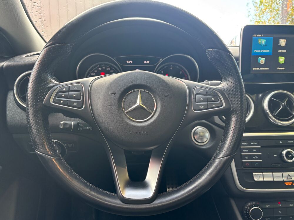 Classe CLA SHOOTING BRAKE 2.2 220 CDI 177 CH - FASCINATION 4MATIC 7G-D 2016 occasion 76150 Saint-Jean-du-Cardonnay