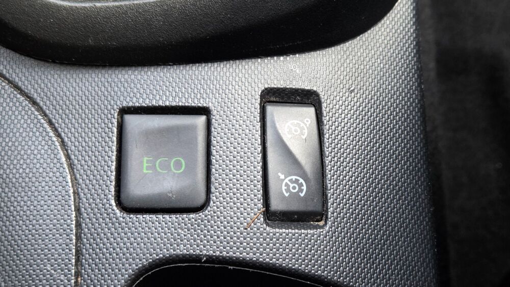 Captur 1.2 120ch INTENS BVA - CAMERA DE RECUL - CLIM AUTO - REGULAT 2015 occasion 27000 &Eacute;vreux