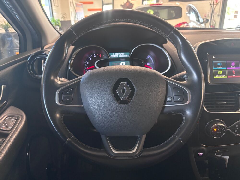 Clio ESTATE 1.5 DCI 110 Ch - LIMITED - ENTRETIEN CONSTRUCTEUR - D 2017 occasion 79000 Niort