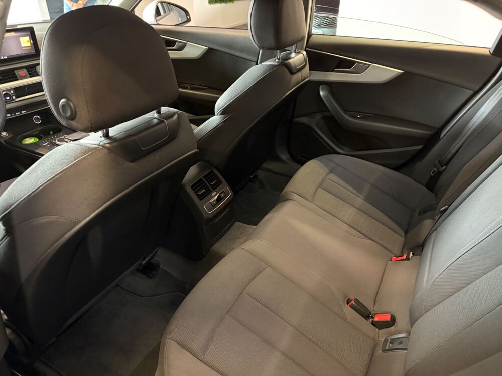 A4 2.0 TDI 150 SPORT S-TRONIC BVA 2017 occasion 76190 &Eacute;calles-Alix