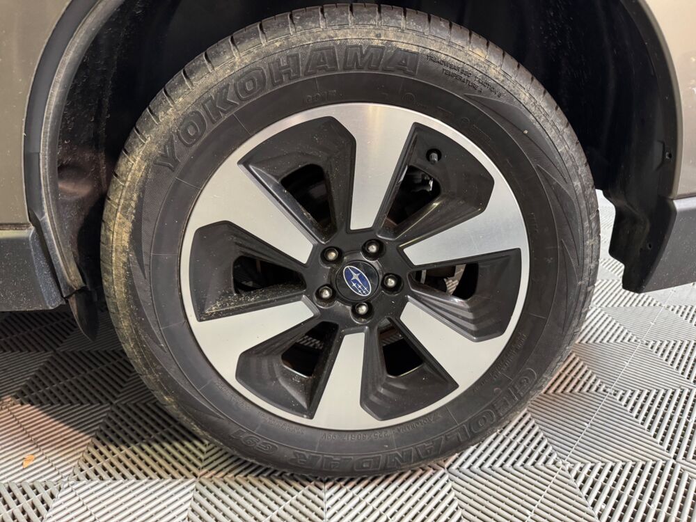 Forester 2.0 150 ch X AWD BVA CONFORT PLUS - TOIT OUVRANT - SIEGES CH 2017 occasion 78125 Gazeran