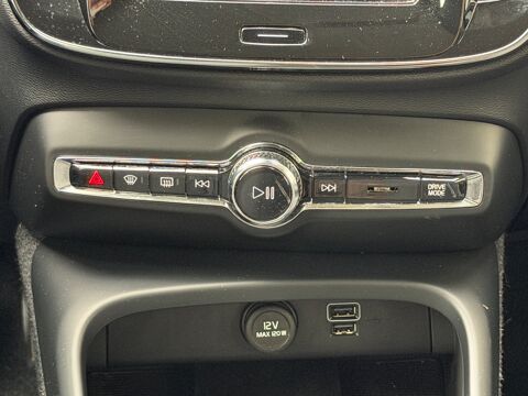 XC40 1.5 T2 129 ch BUSINESS GEARTRONIC 8 2WD 2021 occasion 64320 Idron