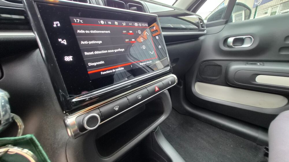C3 1.5 HDI 100ch FEEL DISTRIBUTION A JOUR - ANDROID CARPLAY - C 2020 occasion 27000 &Eacute;vreux