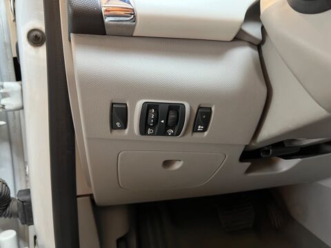 Zo&eacute; R240 ZE 90 22KWH LOCATION BATTERIE CHARGE-NORMALE BVA / SOH 2015 occasion 33320 Eysines