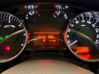 3008 GENERATION-I 1.6 HDI 115 Ch ALLURE GPS/ RADAR DE RECUL 2013 occasion 24750 Tr&eacute;lissac