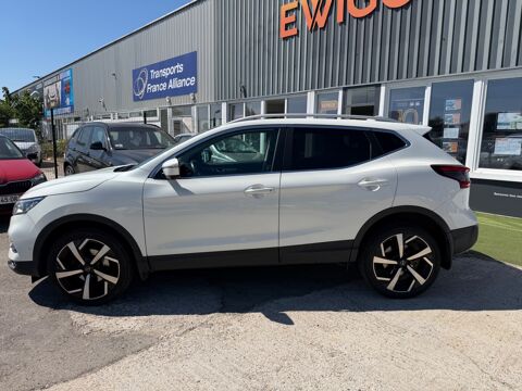 Qashqai GENERATION-II 1.2 DIGT 115Ch ACENTA 2WD X-TRONIC - BVA - GPS 2018 occasion 27000 &Eacute;vreux