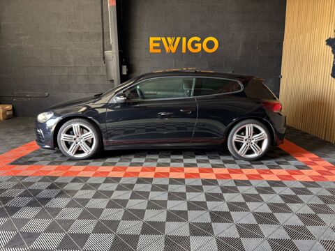 Scirocco R 2.0 TSI 265 Ch - Deuxi&egrave;me mains - Toit ouvrant - Si&egrave;ges ch 2010 occasion 44220 Cou&euml;ron