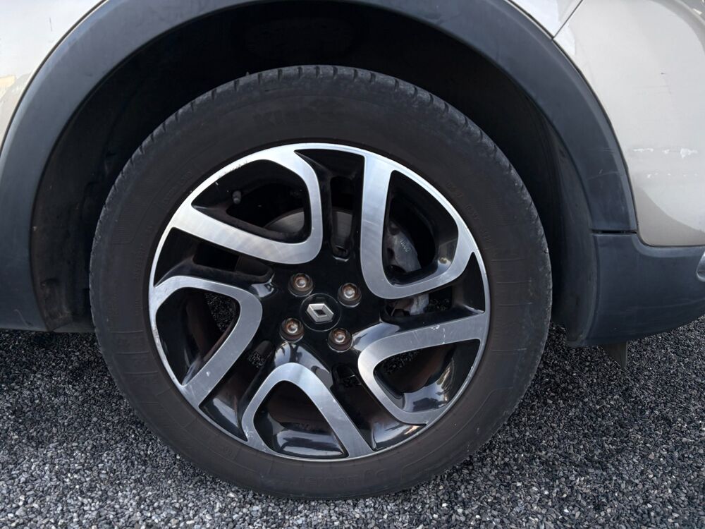 Captur 1.2 TCE 120 INTENS EDC BVA 2014 occasion 64122 Urrugne