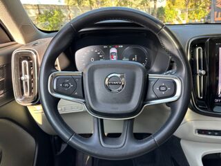 XC40 1.5 T5 262CH 180Ch+82Ch TWIN-ENGINE RECHARGE PHEV ULTIMATE 2 2023 occasion 13009 Marseille
