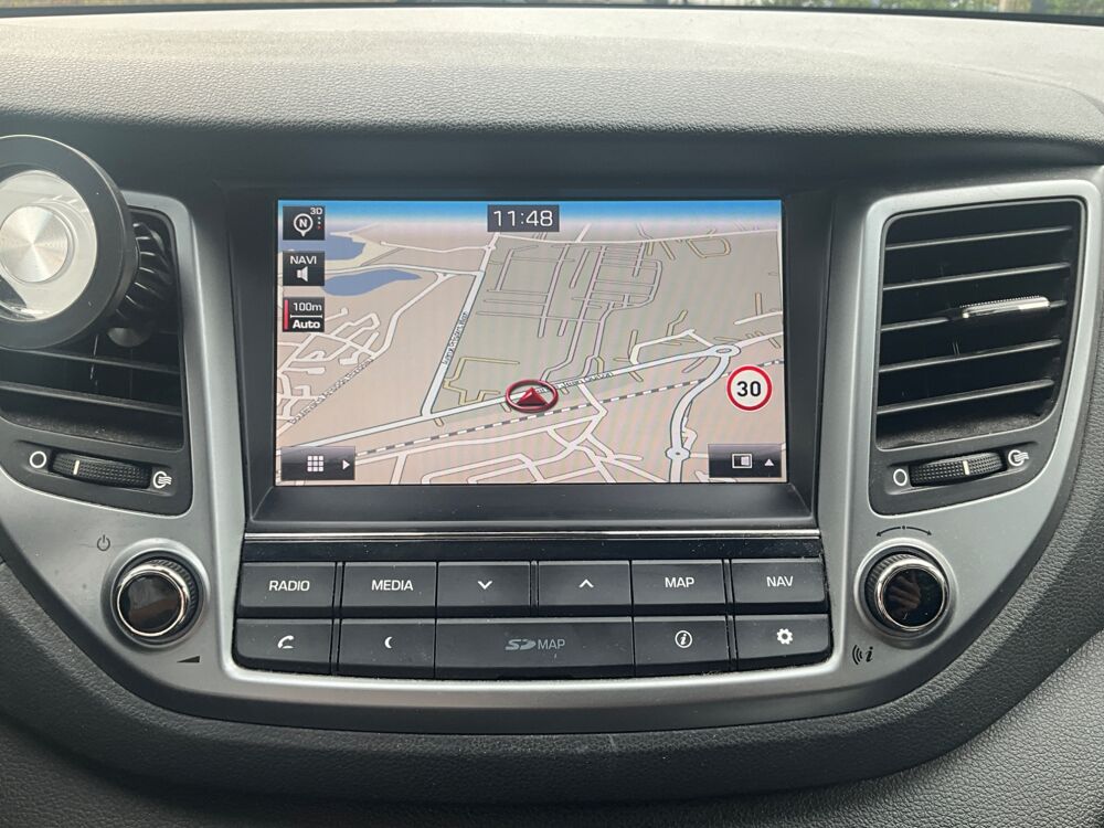 Tucson 1.7 CRDI 115cv CREATIVE 2WD ATTELAGE / CAMERA DE RECUL 2016 occasion 17000 La Rochelle
