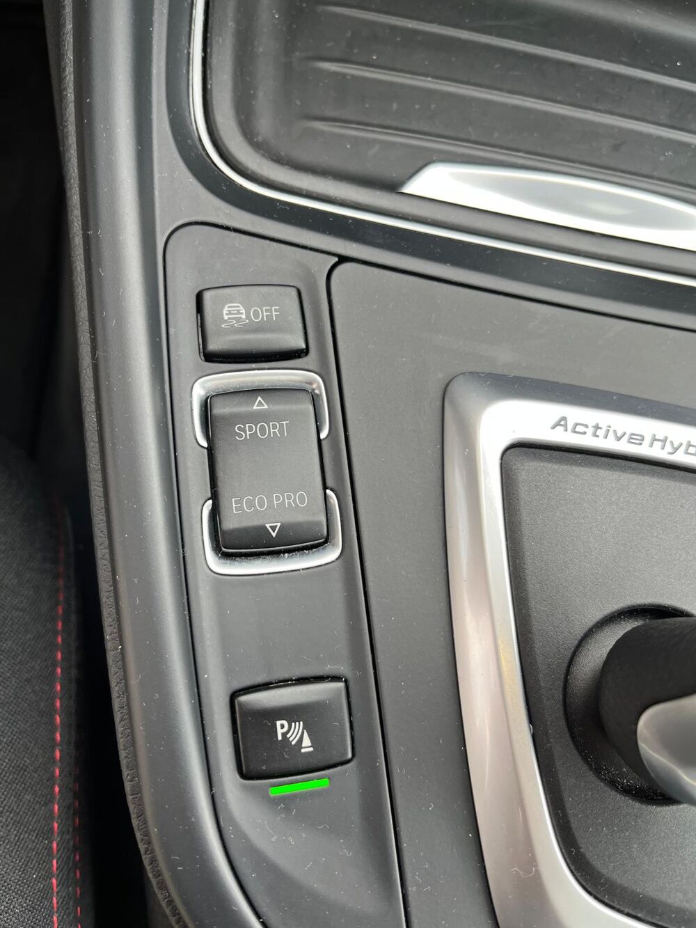 S&eacute;rie 3 ACTIVEHYBRID 335i 340CH SPORT BVA / TO / GPS / SI&Egrave;GES &Eacute;LECTR 2013 occasion 74600 Seynod