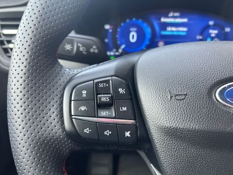 Kuga 2.5 DURATEC 225 ch ST LINE / CAMERA AV/AR / APPLE CARPLAY 2023 occasion 38420 Le Versoud