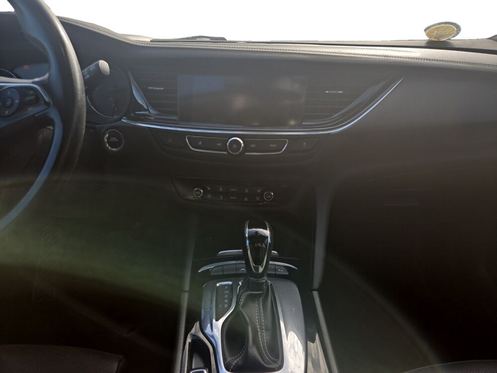 Insignia GENERATION-II SPORTS-TOURER 1.6 CDTI 135 BUSINESS PREMIUM BV 2018 occasion 38590 Saint-&Eacute;tienne-de-Saint-Geoirs