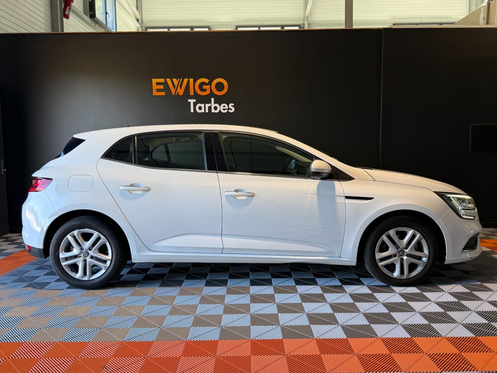 M&eacute;gane IV (4) 1.5 BLUEDCI 115 ch BUSINESS 2020 occasion 65290 Juillan