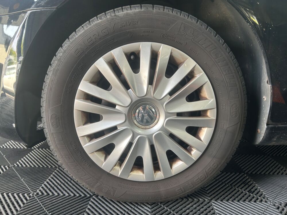 Golf 1.6 TDI 105 BLUEMOTION CONFORT LINE / COURROIE OK / BLUETOOT 2012 occasion 29000 Quimper