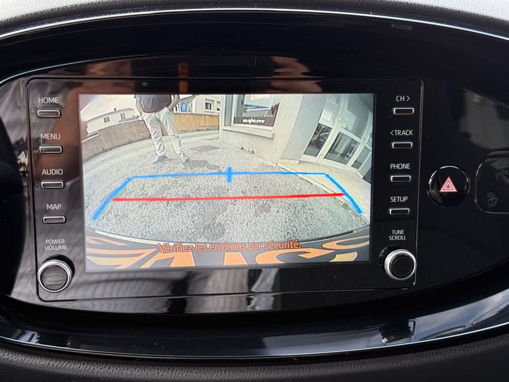 Aygo 1.0 VVTi 70 CH DESIGN 2023 occasion 25000 Besan&ccedil;on