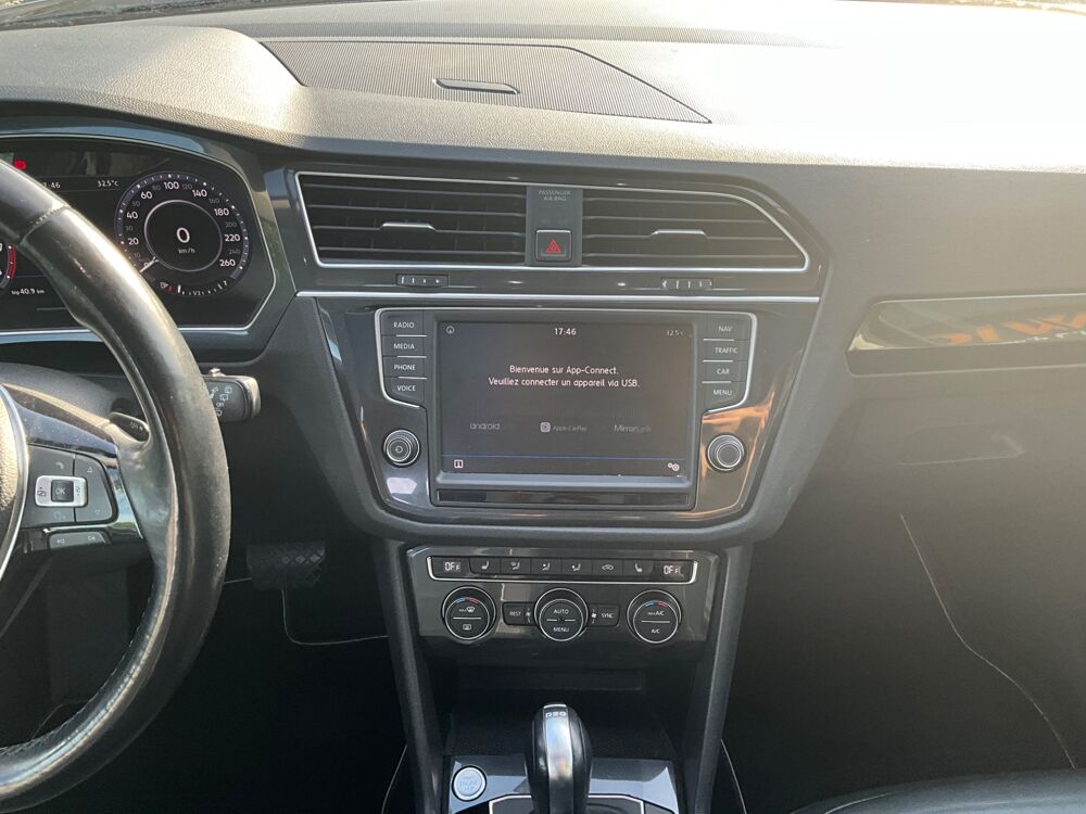 Tiguan 1.4 TSI 150 ACT CARAT EXCLUSIVE DSG6 / Toit ouvrant / Entret 2017 occasion 17000 La Rochelle