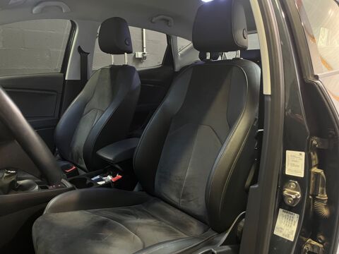 Leon 1.6 TDI 115ch BVM URBAN CAMERA DE RECUL/ CARPLAY/ ENTRETIEN 2020 occasion 78125 Gazeran