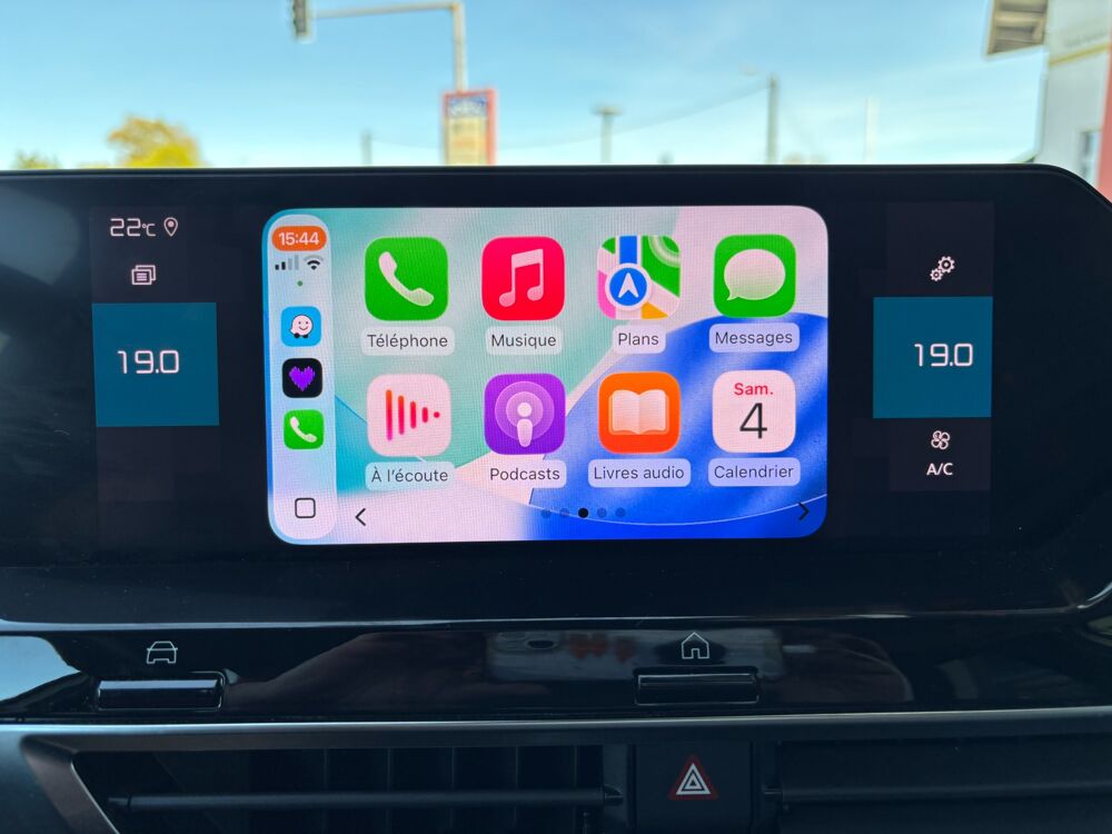 C4 1.5 BLUEHDI 130 CH C-SERIES EAT8 + OPTIONS 2022 occasion 64320 Idron