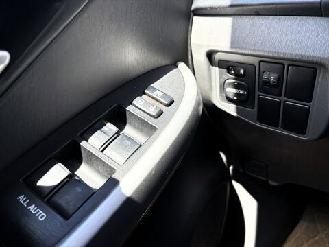 Prius 1.8 136H 100 ch HYBRID FULL-HYBRID BVA - &Eacute;CRAN TACTILE - CAR 2010 occasion 77700 Serris