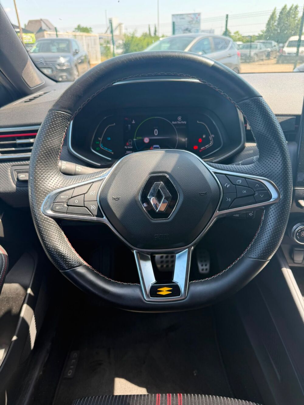 Clio 1.6 E-TECH 140 CH HYBRID RS LINE BVA - CARPLAY/ANDROID AUTO 2021 occasion 27000 &Eacute;vreux