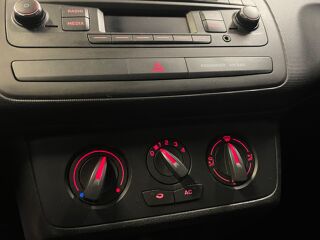 Ibiza 1.2 60ch ITECH XENON/ATTELAGE/CLIMATITATION 2014 occasion 78125 Gazeran
