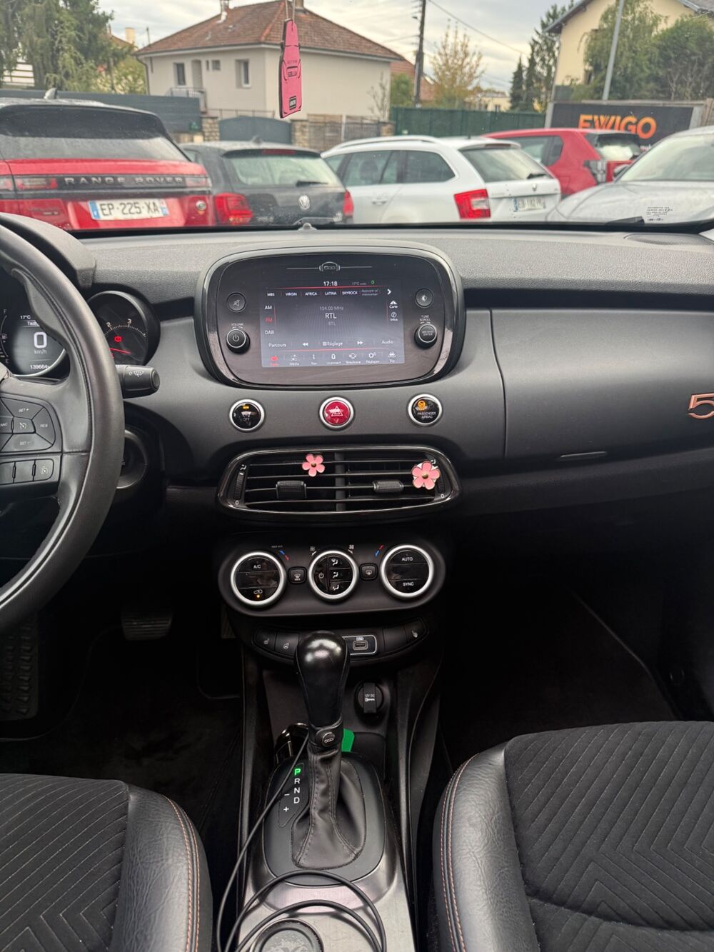 500 X 1.6 MJT 120 S-DESIGN 4X2 DCT BVA TOIT OUVRANT CARPLAY 2018 occasion 25000 Besan&ccedil;on