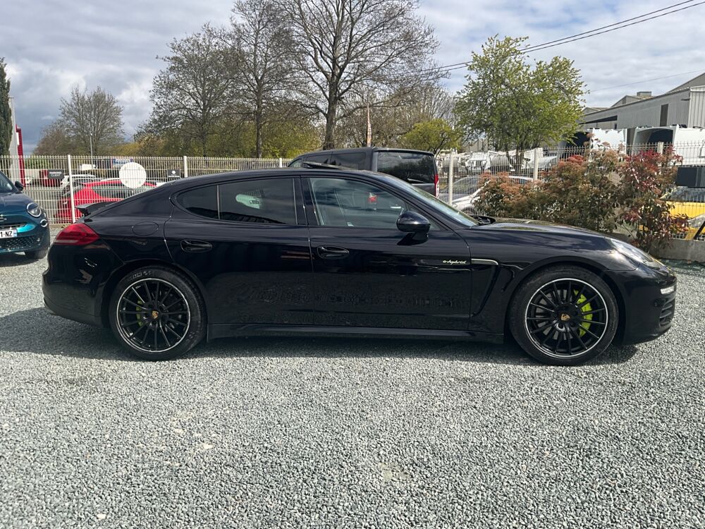 Panamera PORSCHE PANAMERA S V6 3.0 416cv Hybrid Tiptronic S 2014 occasion 17000 La Rochelle