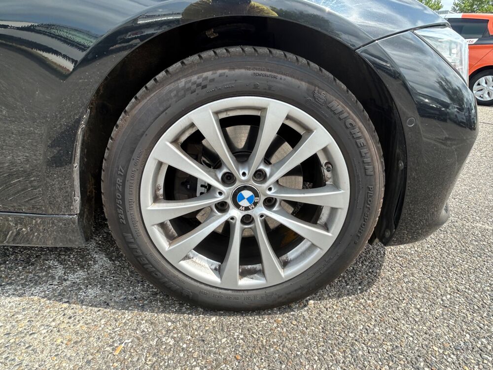 S&eacute;rie 3 TOURING 2.0 320 D 190CH LOUNGE BVA 2017 occasion 47000 Agen