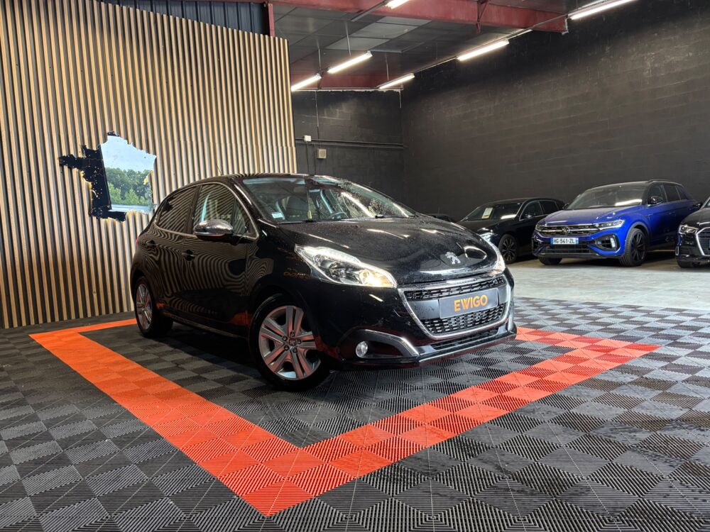 208 1.5 BLUEHDI 100 CH ACTIVE - Carplay - Radar- Entretien Compl 2018 occasion 44220 Cou&euml;ron