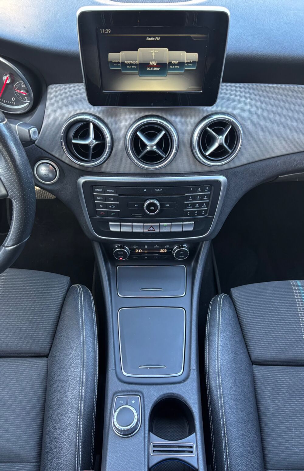 Classe CLA COUPE 2.2 200 CDI 135 CH SENSATION 7G-DCT BVA / 7G-DCT / DYN 2017 occasion 40000 Mont-de-Marsan