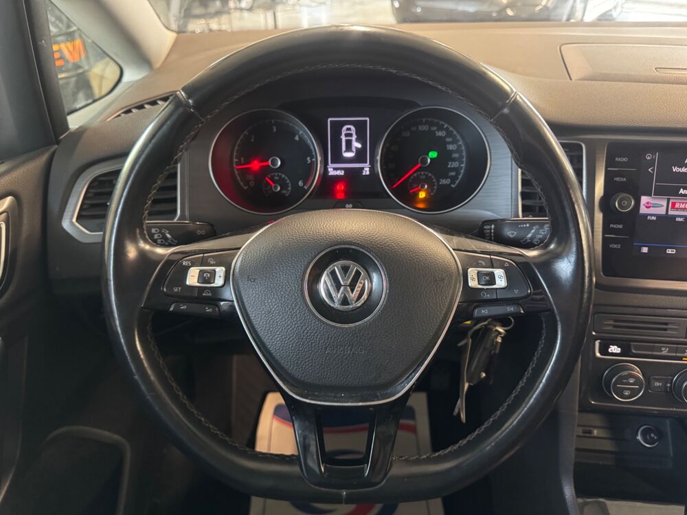 Golf 1.6 TDI 115Ch- BLUEMOTION DISTRIBUTION 2025 - INJECTEUR 2025 2018 occasion 79000 Niort