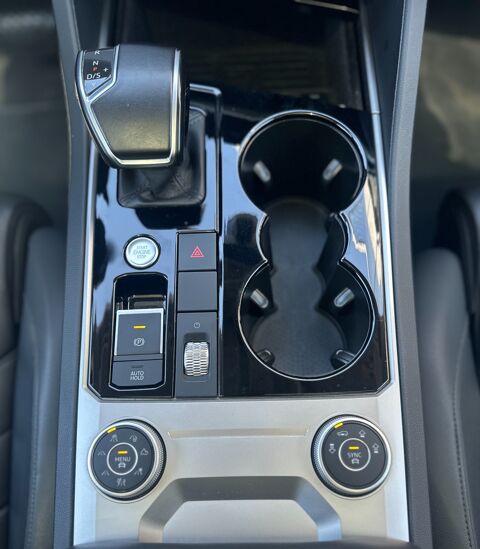 Touareg CARAT 3.0 TDI 286CH 4MOTION BVA - TOIT OUVRANT 2018 occasion 26000 Valence