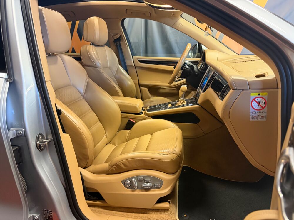 Macan 3.0 DIESEL 260Ch S PDK BVA SIEGES CHAUFFANT / TOIT OUVRANT 2014 occasion 24750 Tr&eacute;lissac