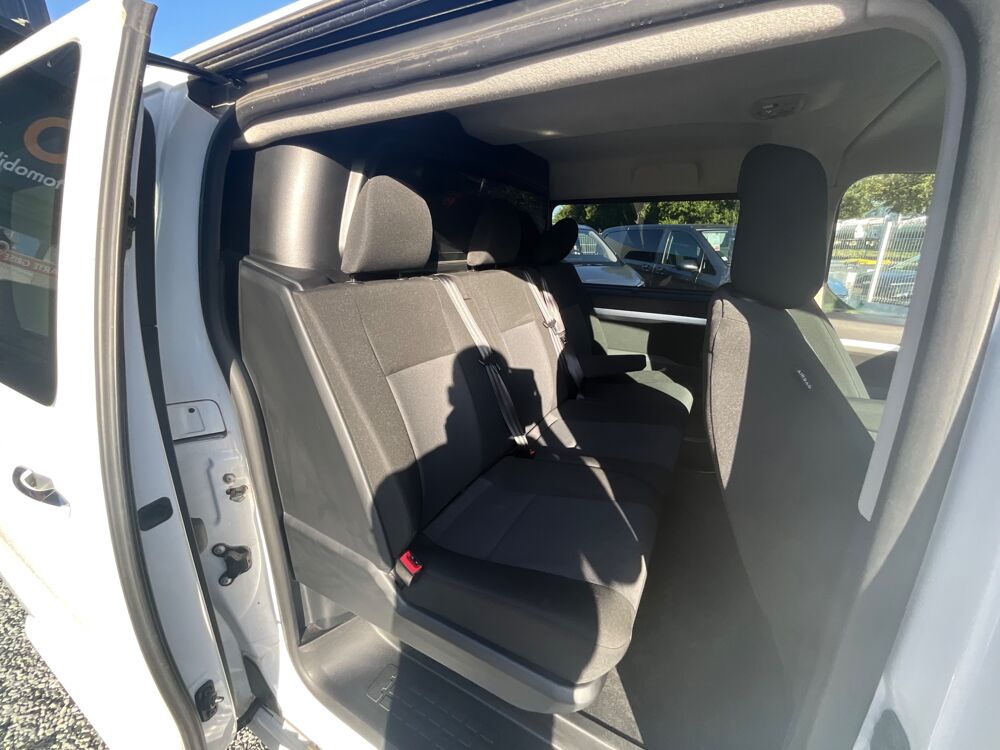 Expert COMBI XL / Cabine approfondie 2.0 BLUEHDI 150 / 5 places / T 2021 occasion 17000 La Rochelle