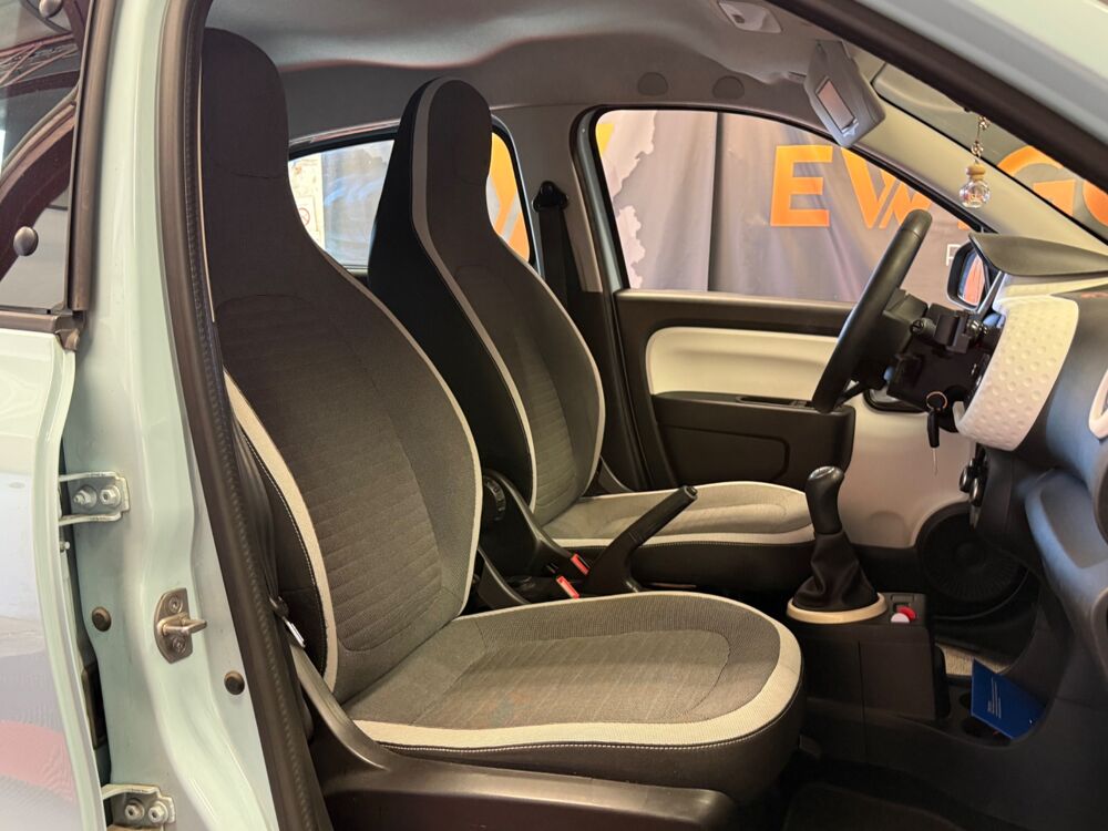 Twingo 1.0 SCE 70 CH COSMIC 2018 occasion 24750 Tr&eacute;lissac