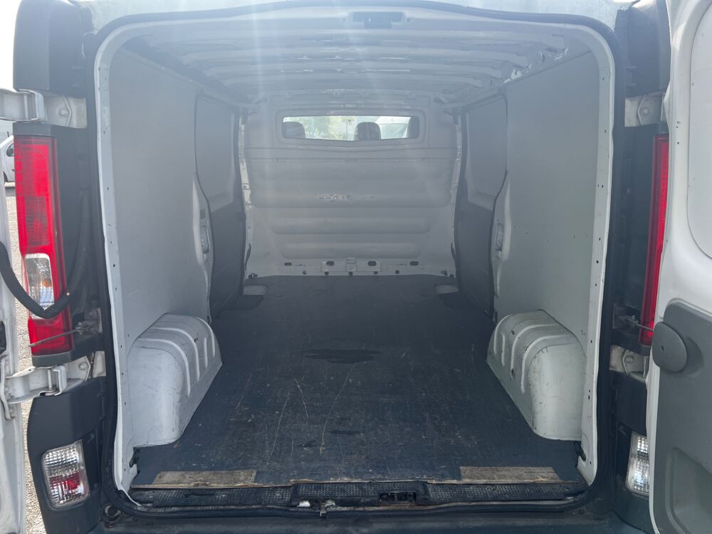 Trafic FOURGON 2.5 DCI 145 CH L2H1 EXTRA BVA / DISTRIBUTION FAITE 2010 occasion 47000 Agen