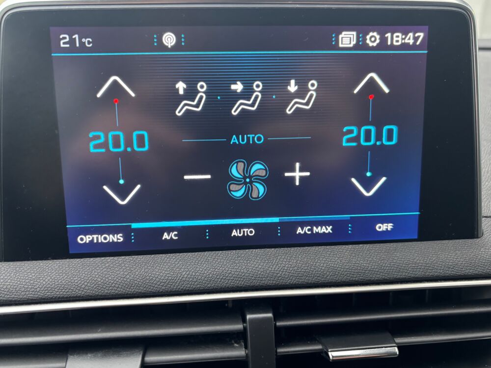 3008 1.5 BLUEHDI 130 CH ALLURE BUSINESS EAT BVA S&S / CARPLAY / C 2019 occasion 40000 Mont-de-Marsan