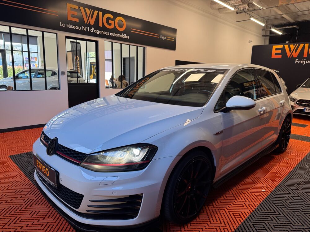 Golf 2.0 TSI 230 BLUEMOTION GTI PERFORMANCE DSG BVA 2016 occasion 83600 Fr&eacute;jus