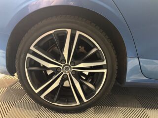 V60 2.0 T8 390ch TWIN-ENGINE PHEV HYBRID R-DESIGN AWD GEARTRONIC 2019 occasion 78125 Gazeran