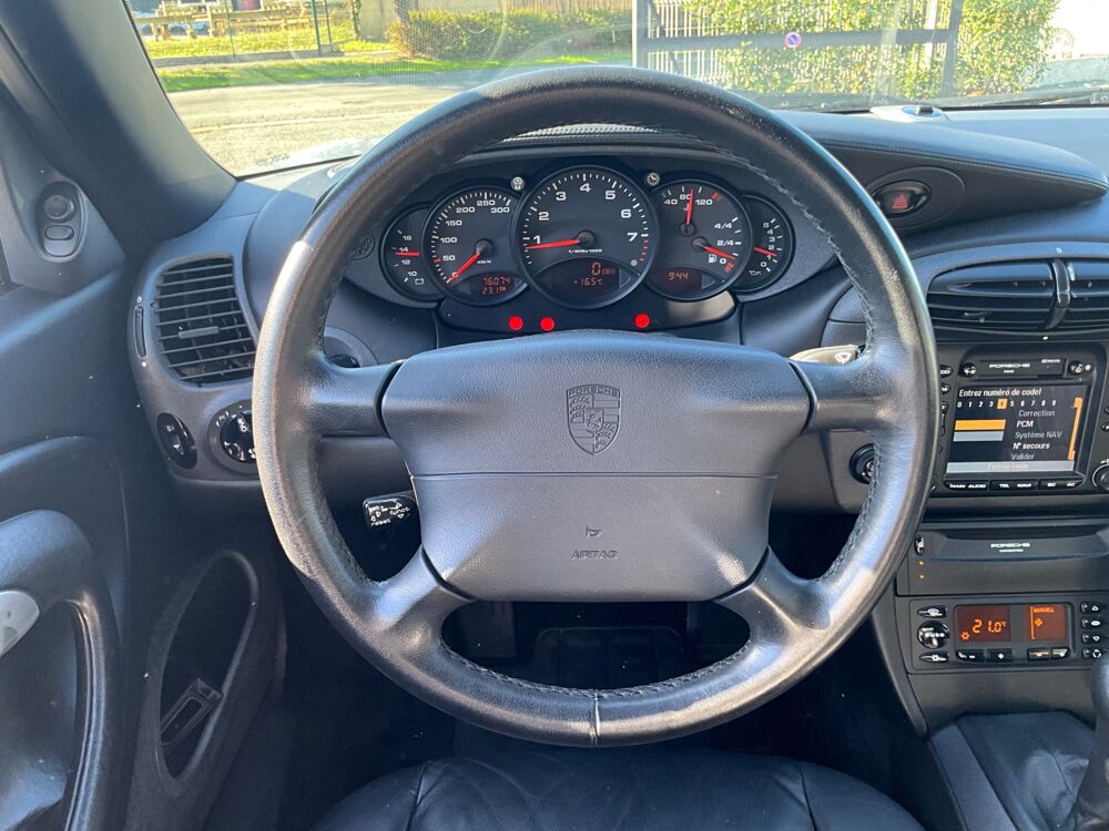 911 COUPE 996 3.4 300 CARRERA / ENTRETIENS PORSCHE / TOIT OUVRAN 1998 occasion 17000 La Rochelle