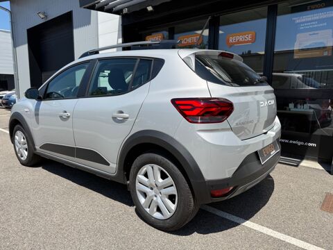Sandero STEPWAY EXPRESSION 1.L 100ch ESS/GPL APPLE CARPLAY CAMERA 2023 occasion 38420 Le Versoud
