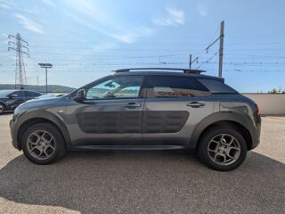 C4 cactus 1.2 80ch SHINE / Camera / Nouvelle Courroie . 2017 occasion 69420 Ampuis