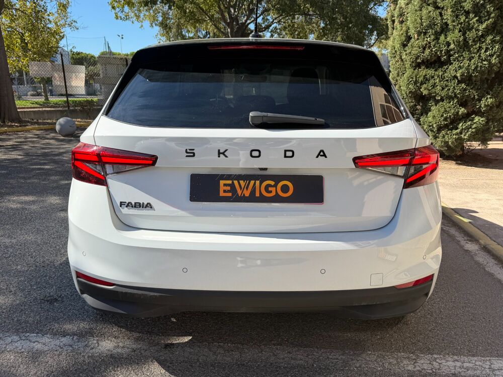 Fabia 1.0 TSI 95 Ch Evo2 SELECTION BVM5 * JANTES ALU * CARPLAY 2025 occasion 13009 Marseille