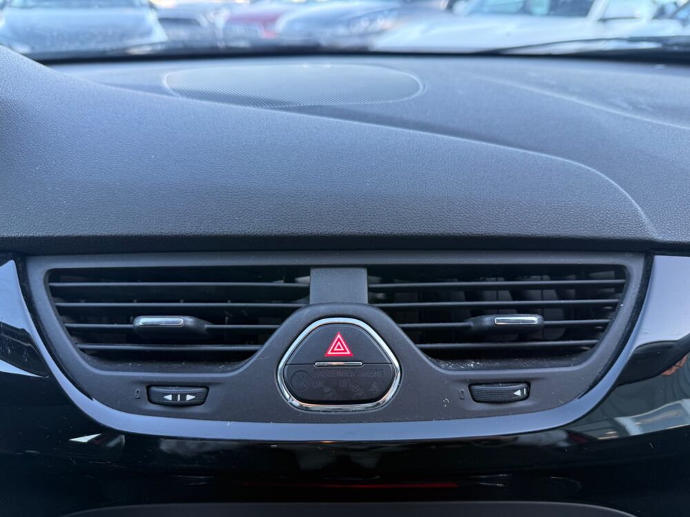 Corsa 1.2VTI 70Ch ACTIVE - MOTEUR &Agrave; CHAINE - 1 &Egrave;RE MAIN - CLIMATI 2016 occasion 27000 &Eacute;vreux