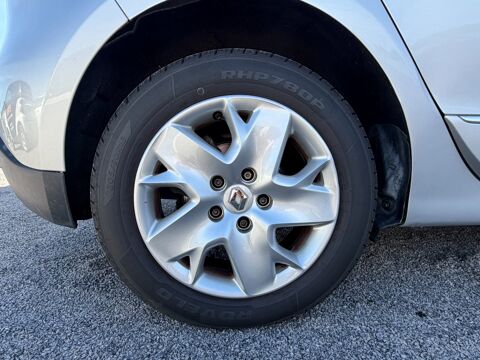 Sc&eacute;nic 1.5 dCi 110ch Bose EDC BVA 2015 occasion 64122 Urrugne
