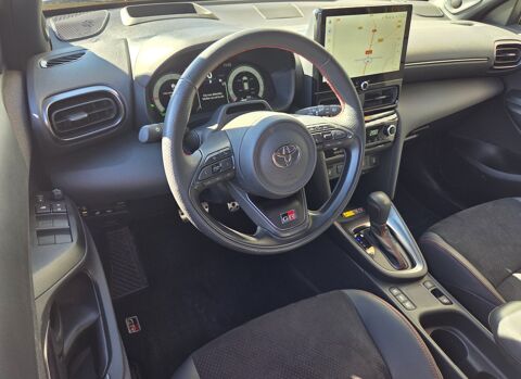 Yaris CROSS 1.5 130 Ch FULL-HYBRID 0.8KWH GR SPORT 2026 occasion 33210 Maz&egrave;res